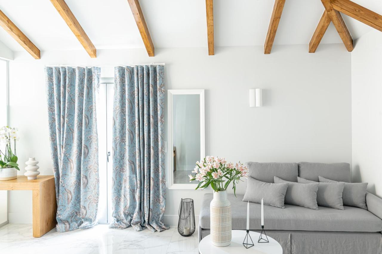 Ciel Suites Athena Bagian luar foto